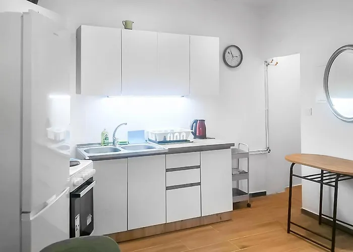 Appartement In With House Sea View