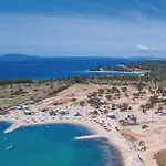 Apartman In With House Sea View Novalja