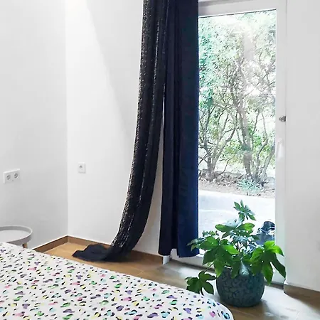 In With House Sea View *